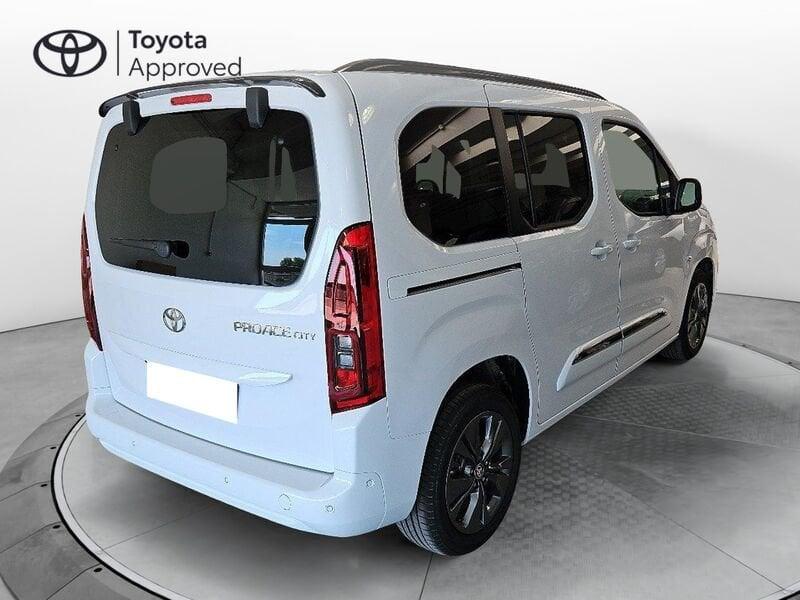 Toyota Proace City Verso 1.5D 130 CV S&S Short A/T Luxury