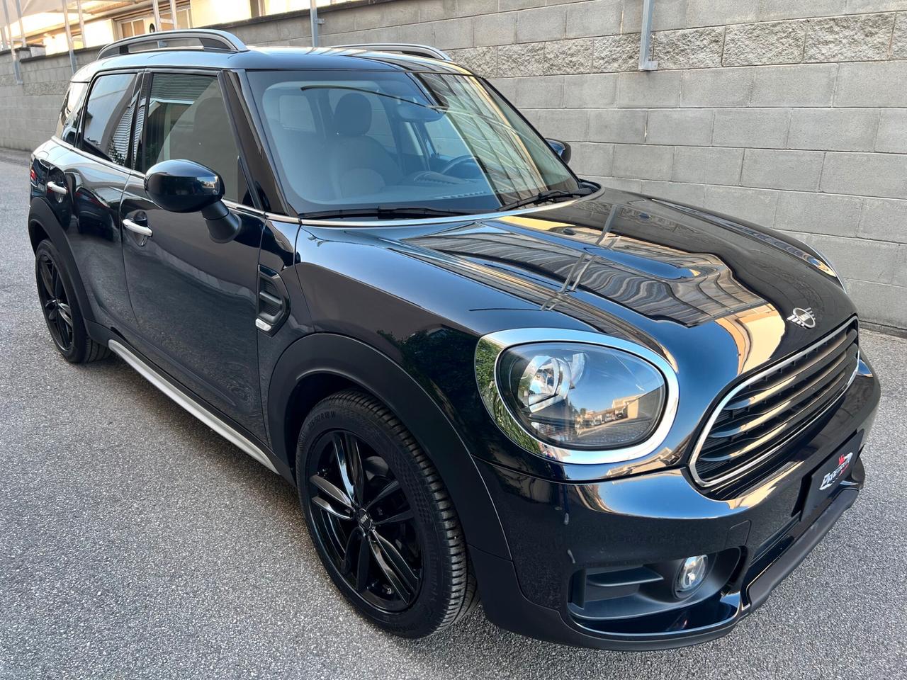 Mini One D Countryman 1.5 One D Business AUTOM. 7m NAVI/PDC/18; PERFETTA