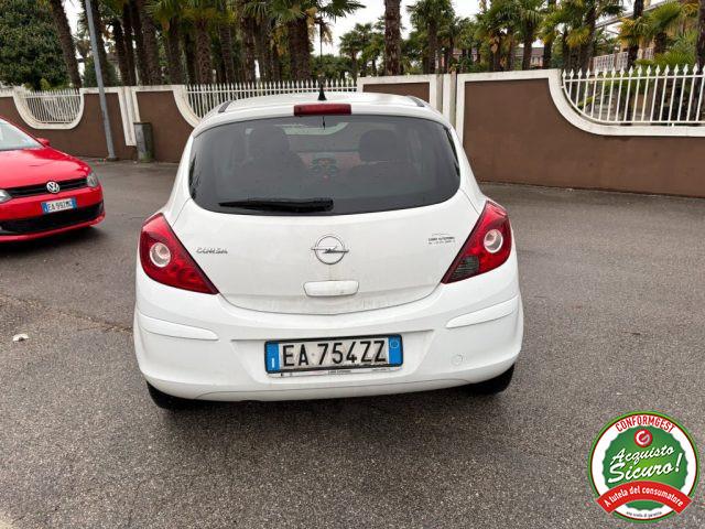OPEL Corsa 1.2 3 porte Club