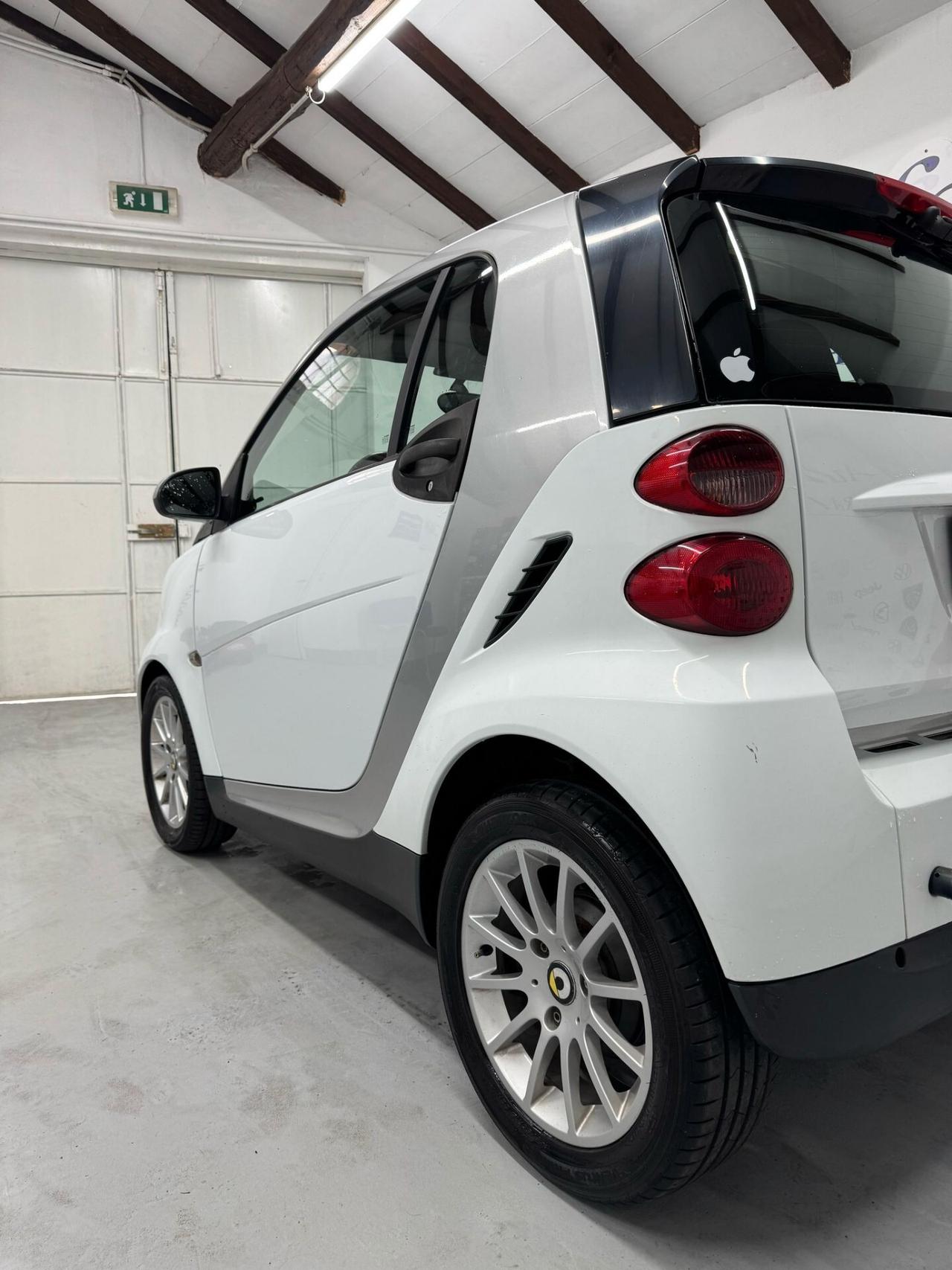 Smart ForTwo 1000 62 kW coupé passion