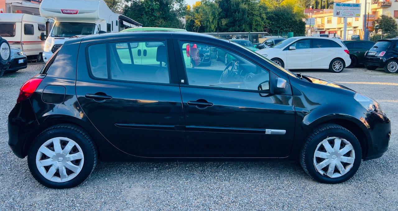 Renault Clio 1.2 16V 5 porte 20th Anniversario