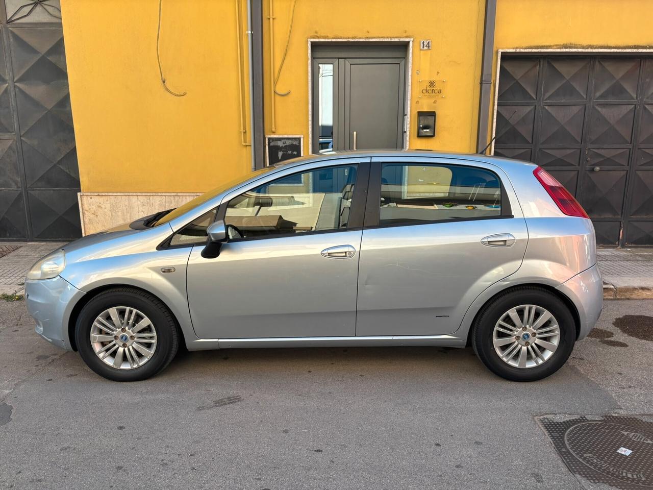 FIAT G. PUNTO 2006 DIESEL ( LEGGI ANNUNCIO )