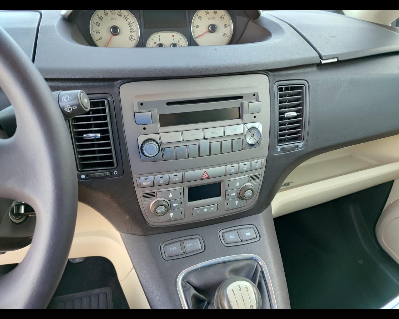 LANCIA Musa I 2004 - Musa 1.3 mjt Oro 90cv dfn