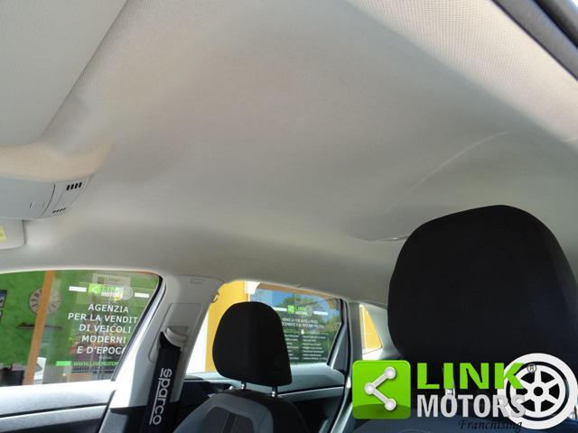 VOLKSWAGEN Polo 5 PORTE 1.0 95 CV R-LINE