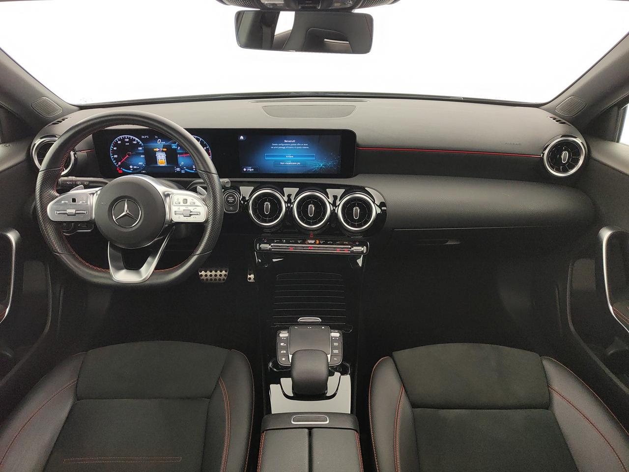 Mercedes-Benz A 200 Premium auto