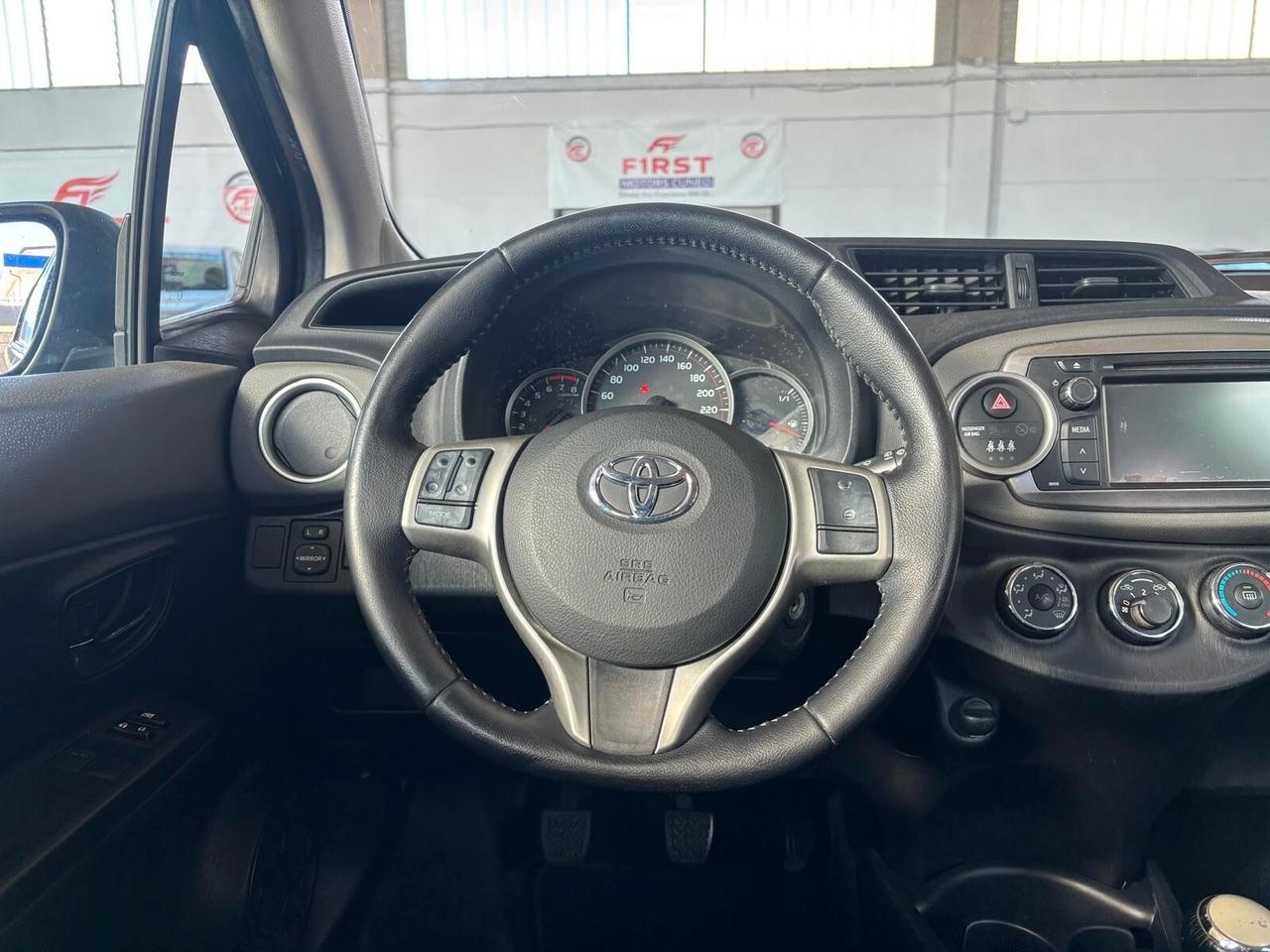 Toyota Yaris 1.0 5 porte Lounge