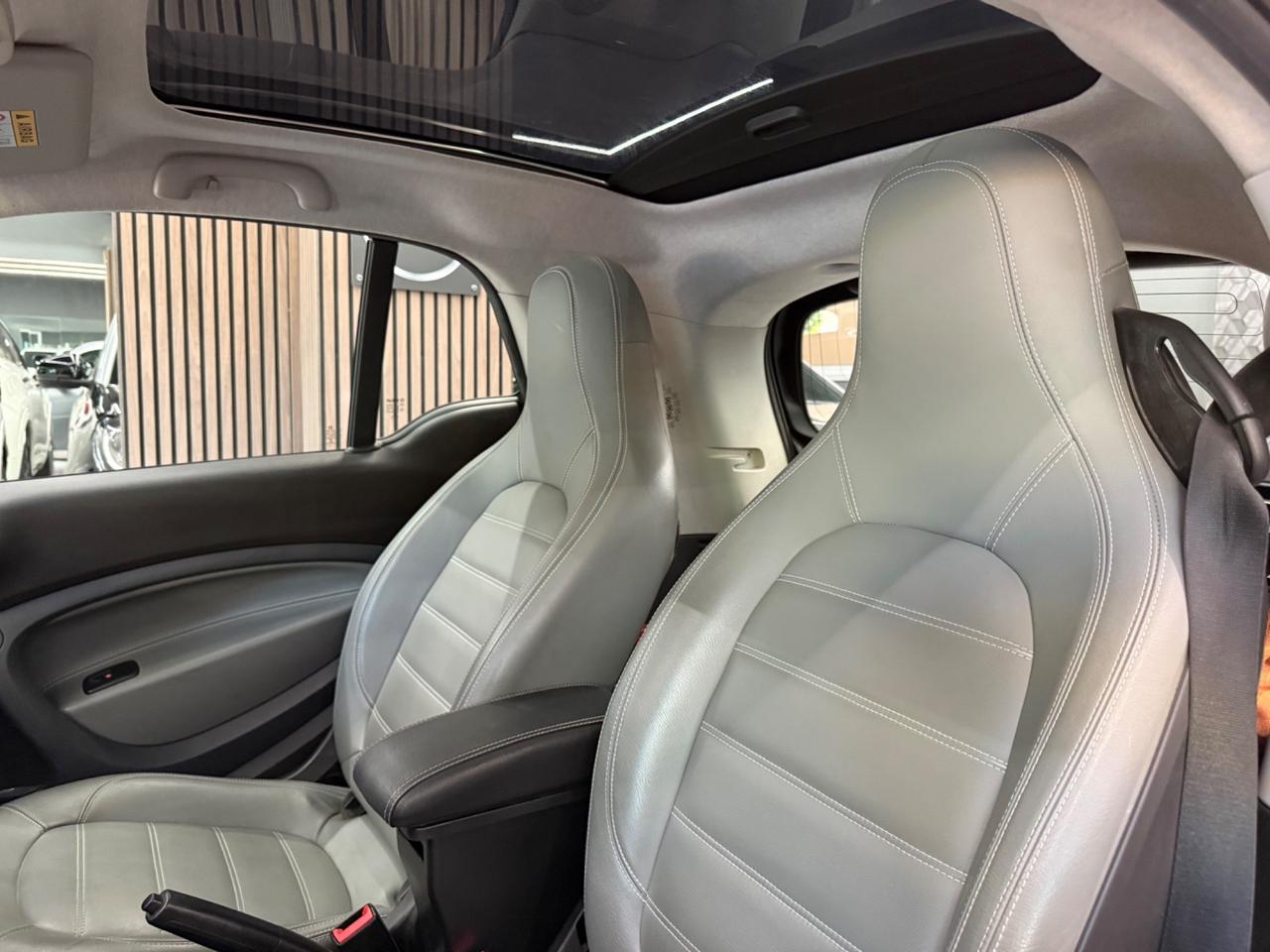 Smart ForTwo BRABUS STYLE 0.9 Turbo twinamic NAVI