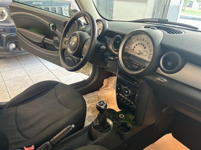 MINI One 1.6 16V One (55kW)