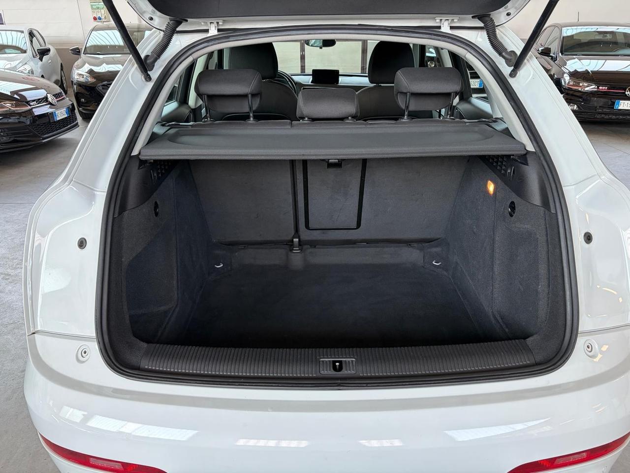 Audi Q3 2.0 TDI 177 CV quattro S tronic Business