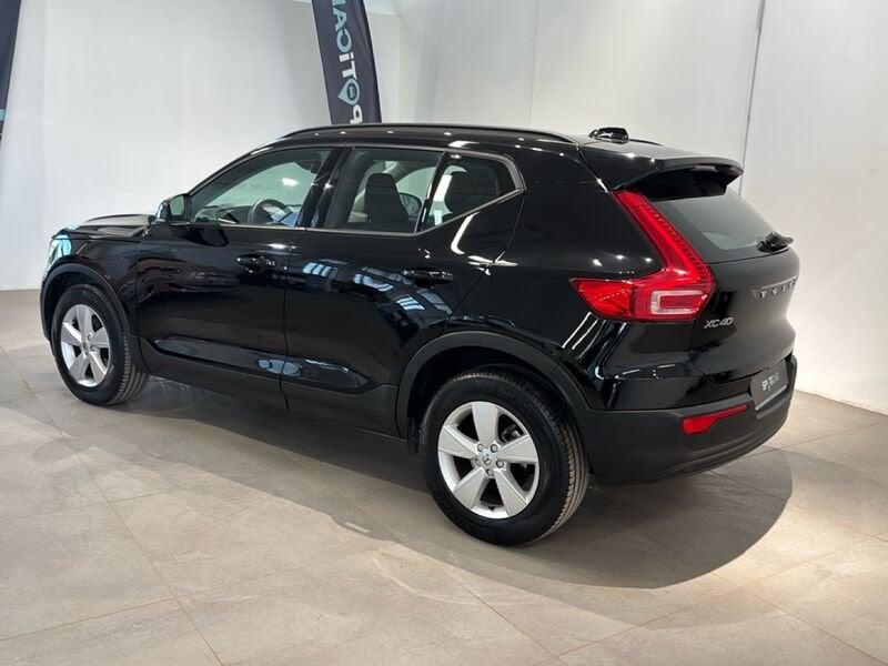Volvo XC40 T2 automatico Essential