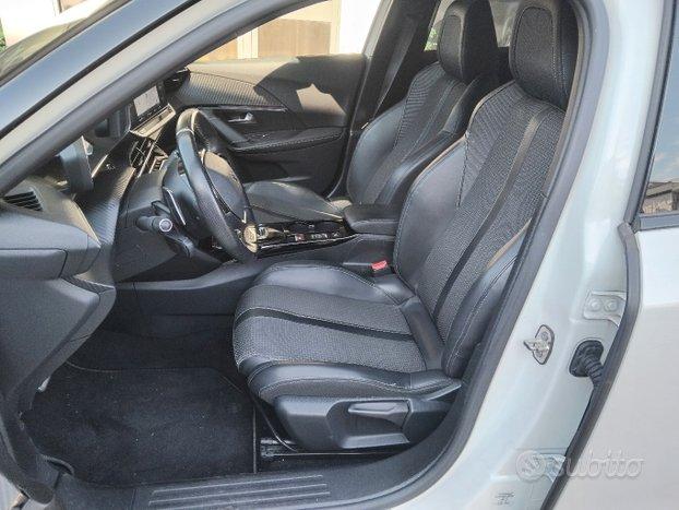 Peugeot 2008 Gt Line 1.2, 130 Cv Eat8