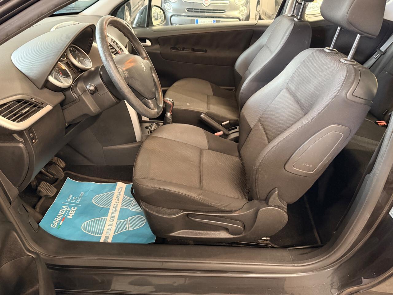 Peugeot 207 1.4 8V 75CV 5p. Active