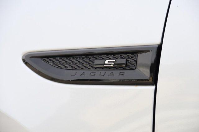 JAGUAR E-Pace 2.0D 180 CV AWD aut. R-Dynamic