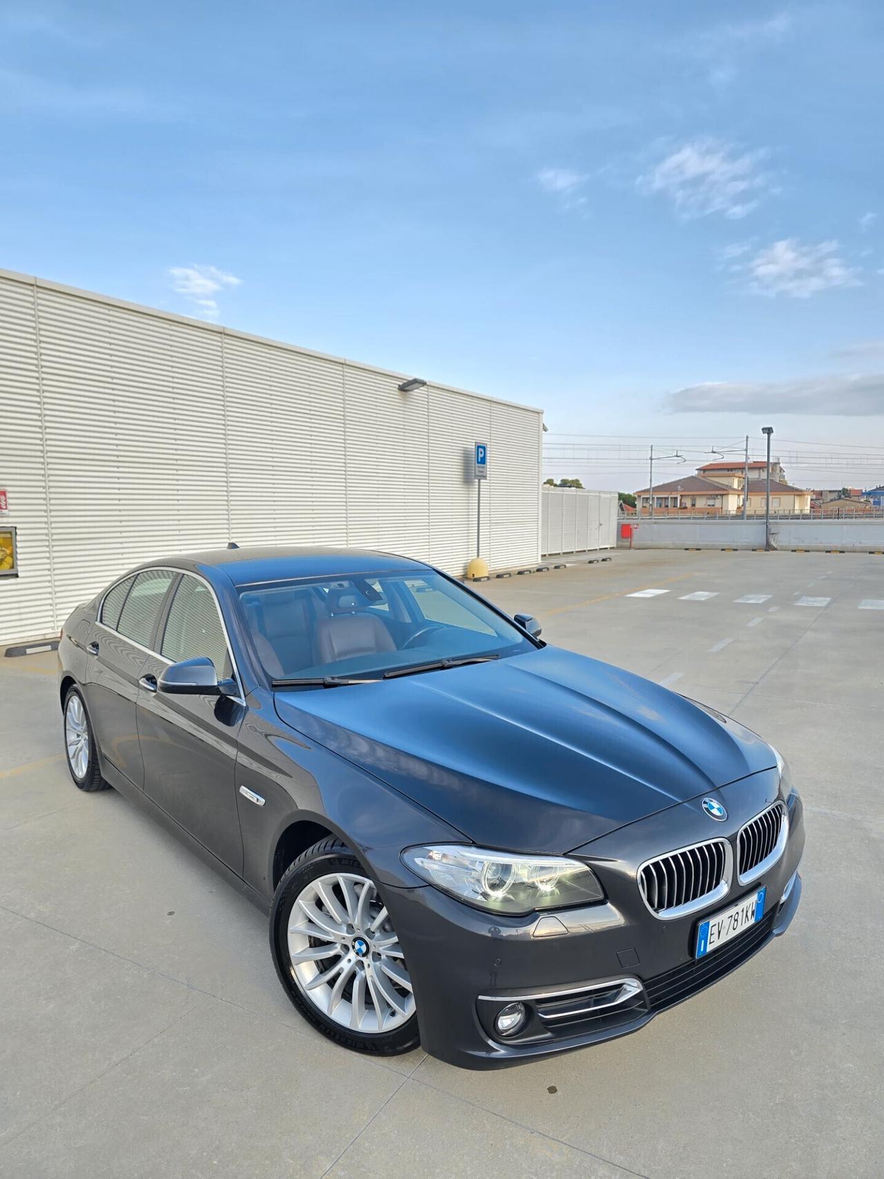 Bmw 520 525d xDrive Luxury