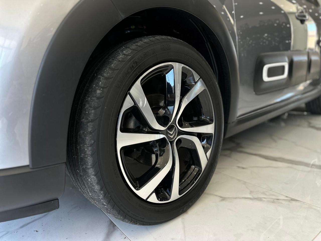 Citroen C3 PureTech 110 S&S Shine Navi+Retrocamera