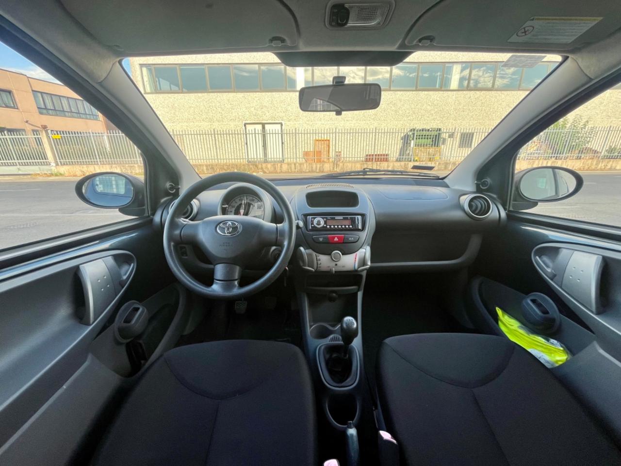 Toyota Aygo 1.0benz 2008 86.000km per neopatentati