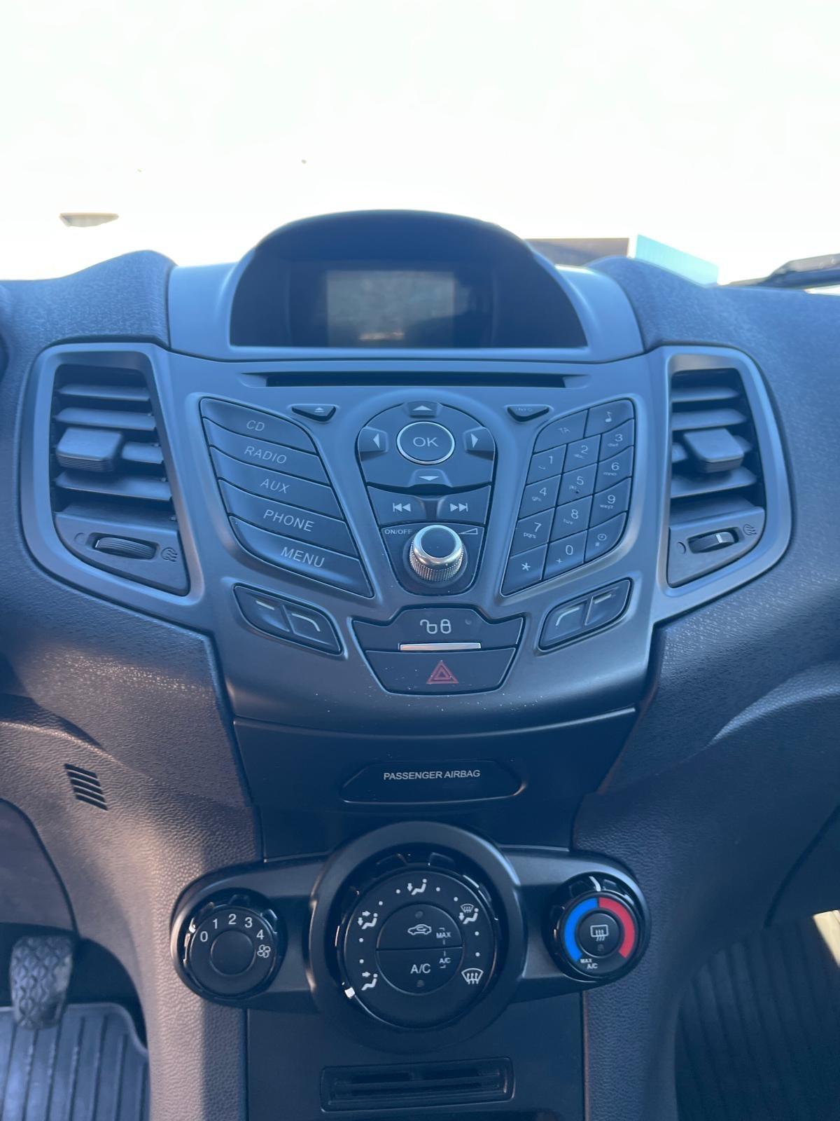 Ford Fiesta 1.6 TDCi Titanium GRANDINATA