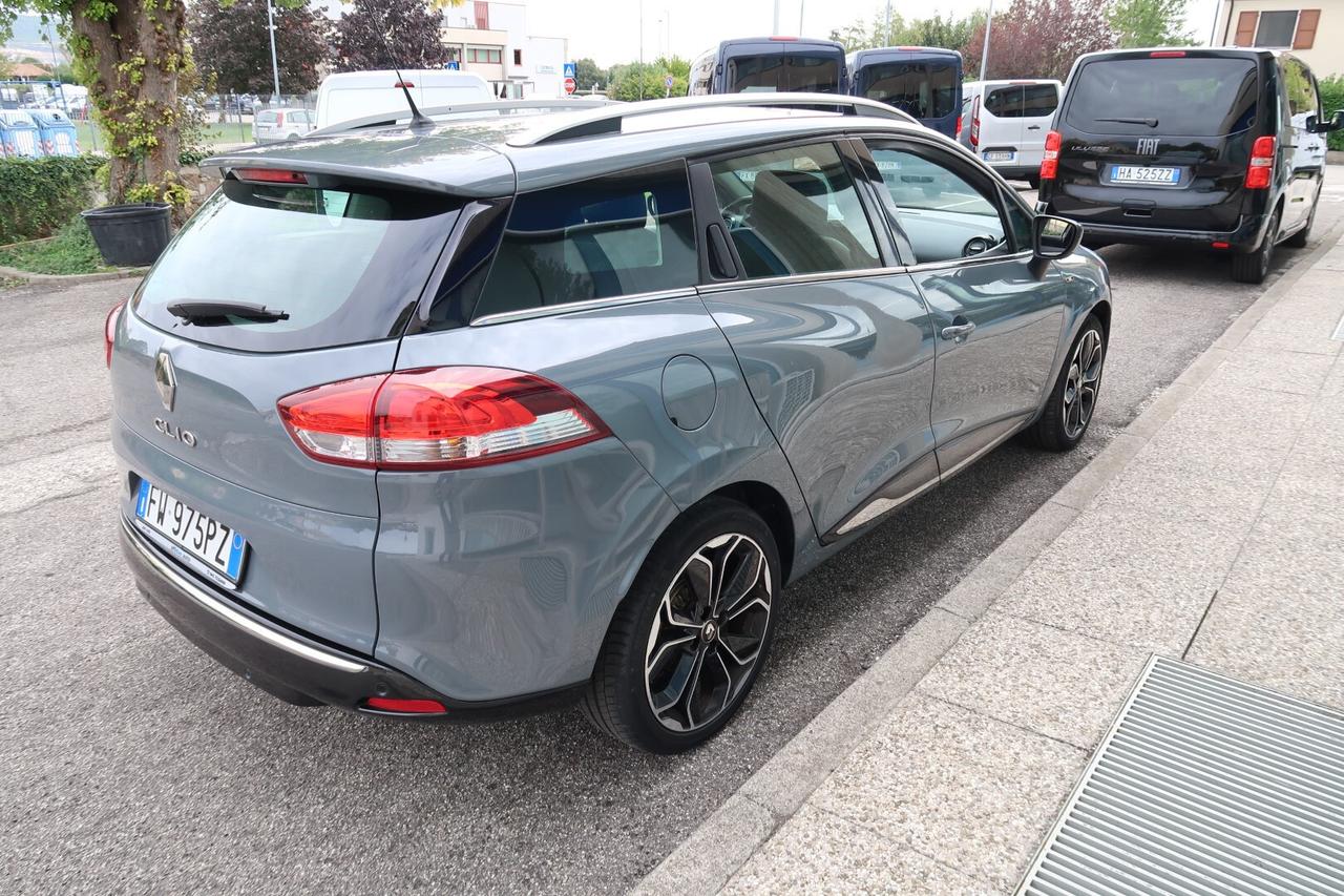 Renault Clio Sporter dCi 8V 90 CV Moschino Intens N1