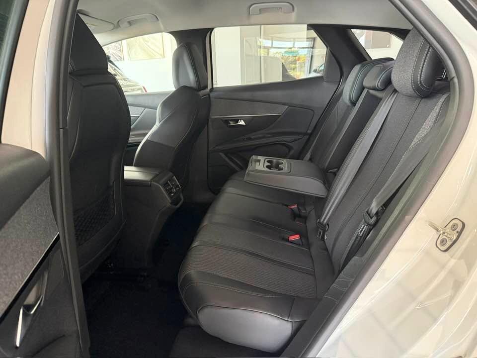 Peugeot 3008 BlueHDi 130 S&S Allure Pack