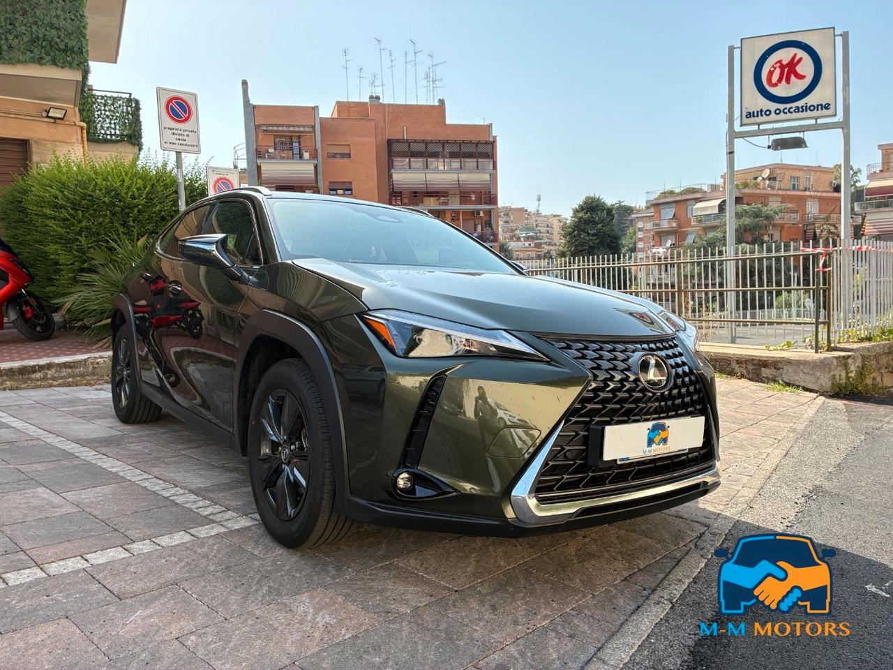 Lexus UX 300h 2.0 Urban 2wd cvt 199 cv