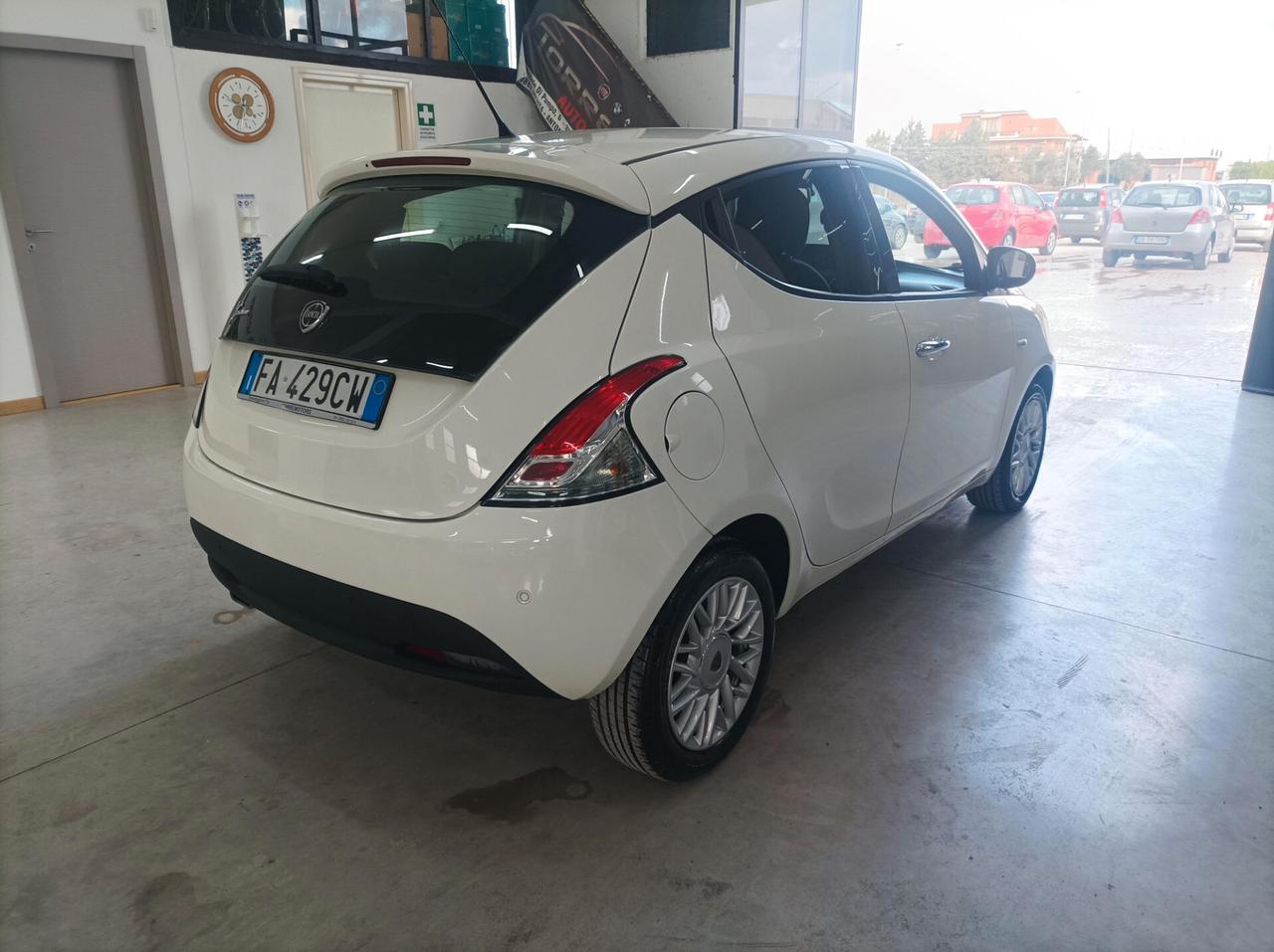 Lancia Ypsilon 1.3 MJT 16V 95 CV 5 porte S&S Gold 08/2015