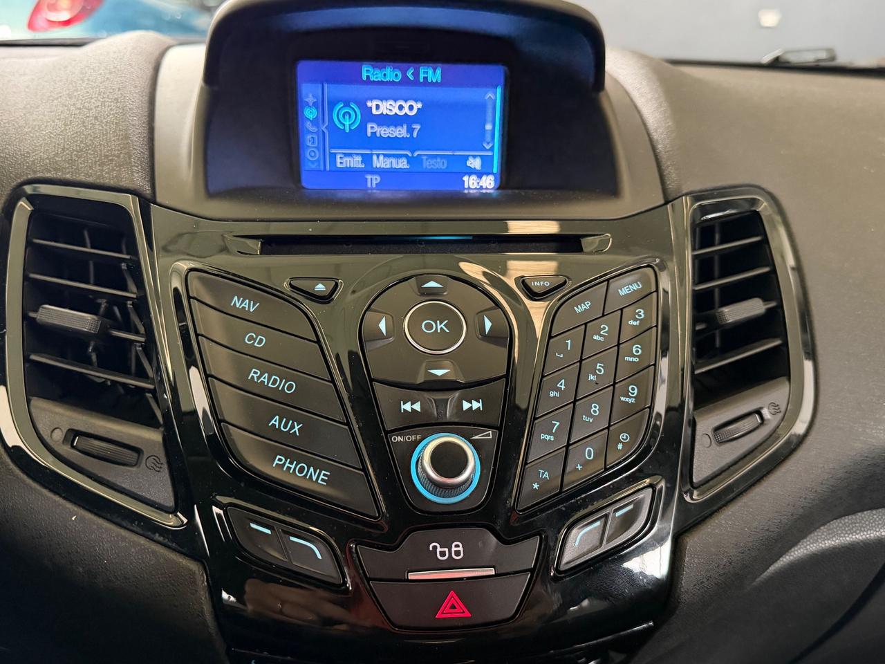 Ford Fiesta 1.5 TDCi 75CV 5 porte Titanium