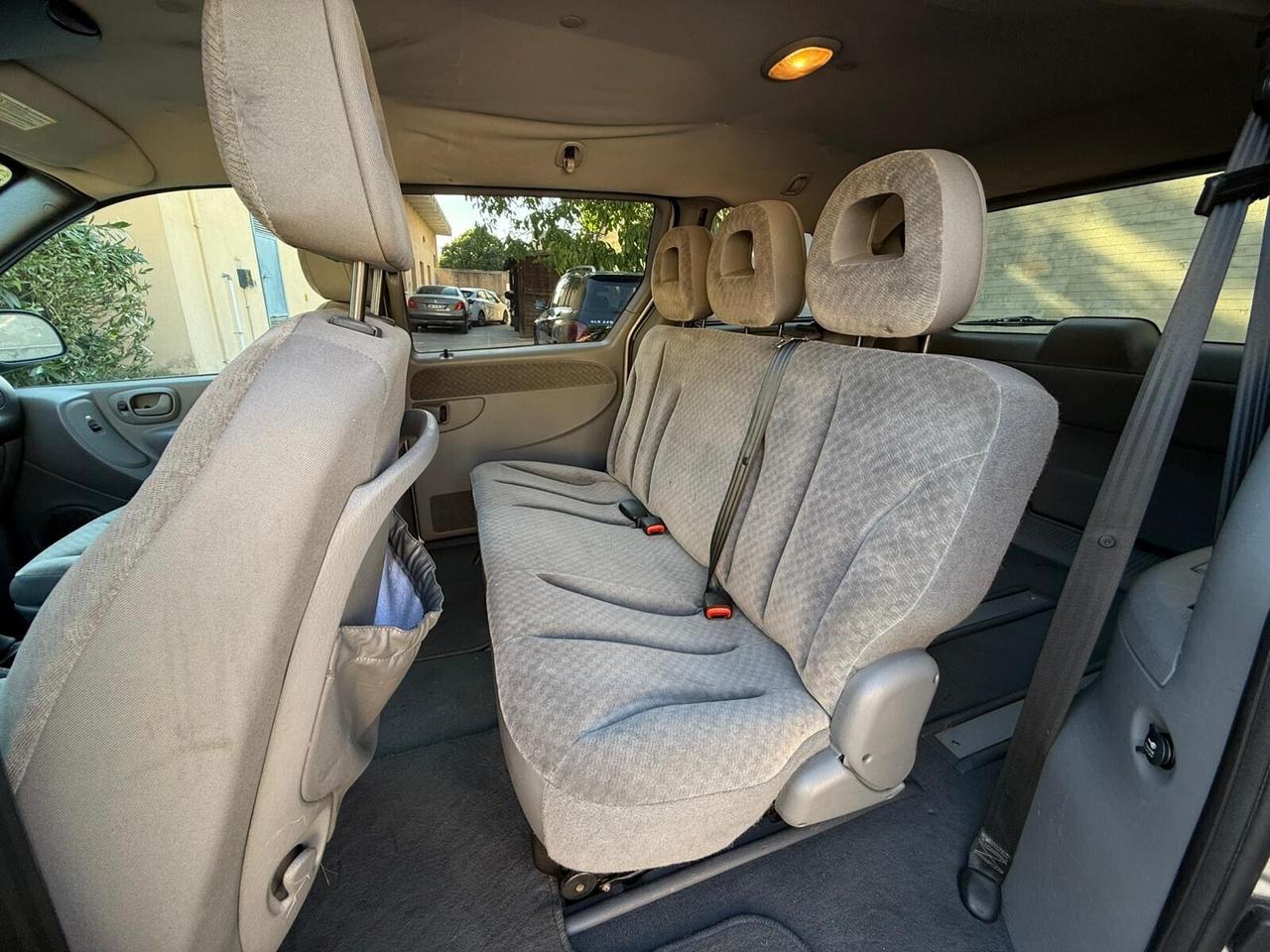 Chrysler Voyager Grand Voyager 2.5 CRD cat Limited