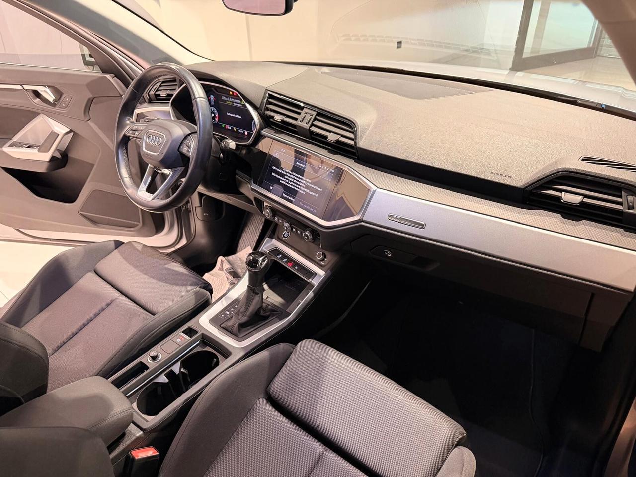 Audi Q3 35 TDI S tronic line edition