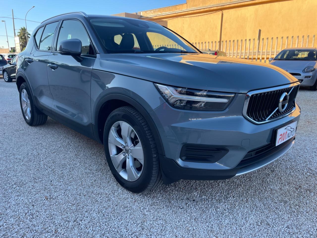 Volvo XC40 D3 AWD Momentum