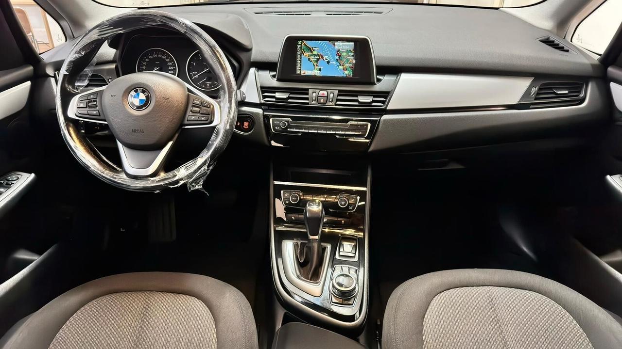 Bmw 2er Active Tourer 216d Luxury