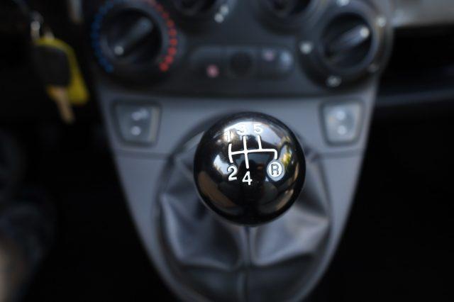 FIAT 500 1.2i Lounge per NEOPATENTATI Tetto PANORAMA Clima