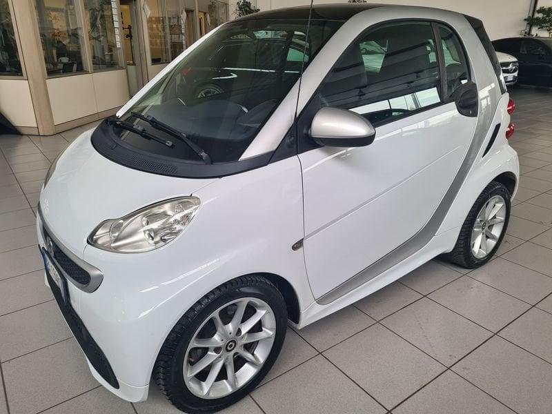 smart fortwo coupè 1.0 52kW MHD passion