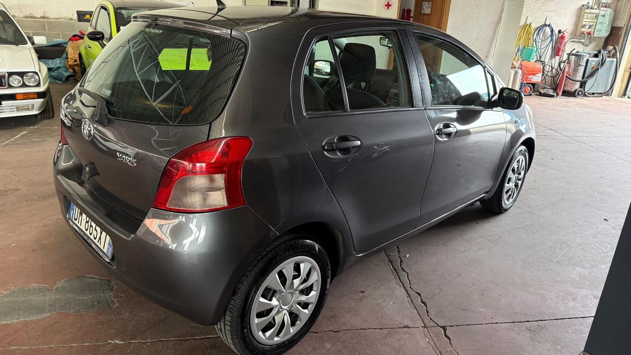 Toyota Yaris 1.3 5 porte Sol