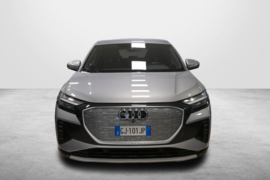 Audi Q4 35 e-tron Business