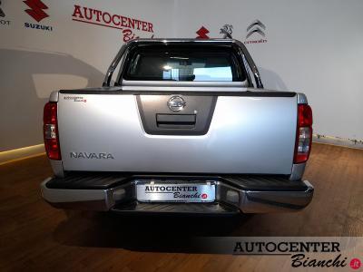 Nissan Navara Double Cab Navara d.cab 2.5 dci SE 174cv