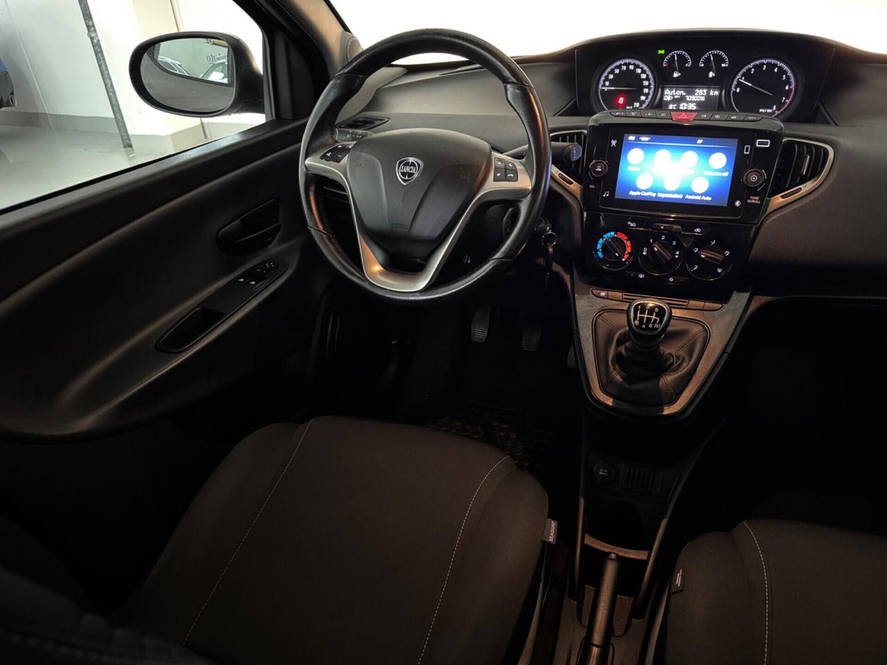 Lancia Ypsilon 1.0 FireFly 5 porte S&S Hybrid Gold