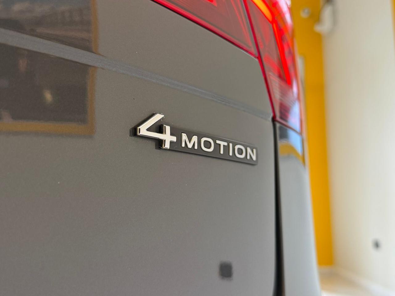 Volkswagen Tiguan Elegance 2.0 TDI 4MOTION #10043