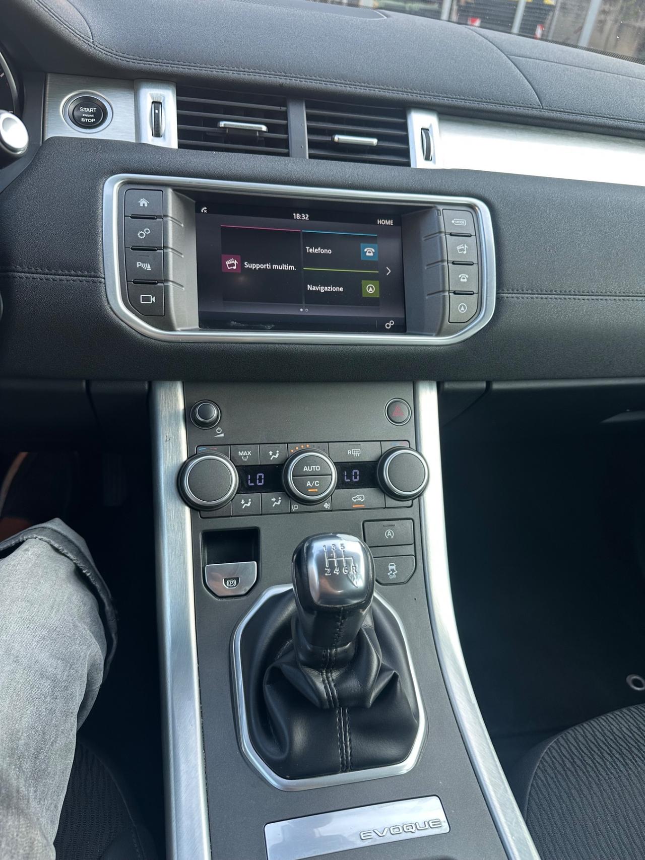Land Rover Range Evoque 2.0 TD4 150 CV 5p. Pure