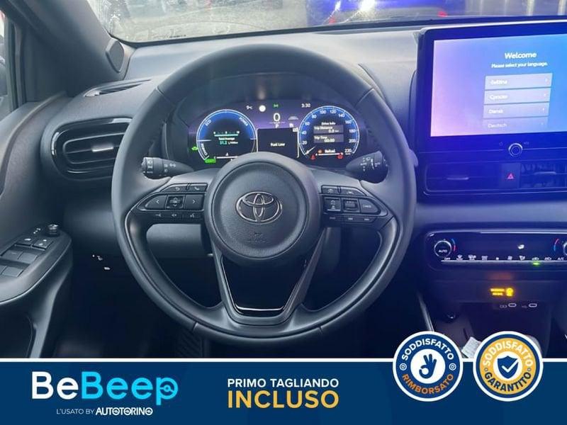 Toyota Yaris 1.5H 130 LOUNGE