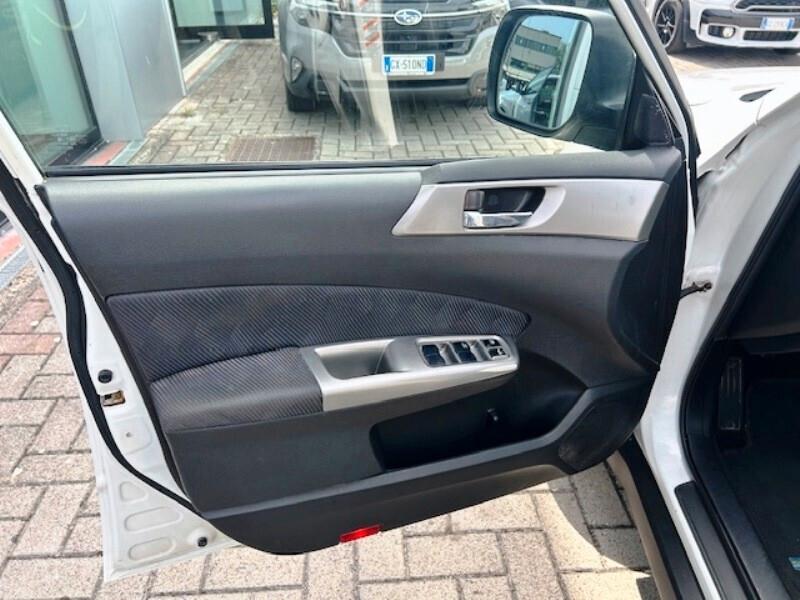 Subaru Forester 2.0XS Bi-Fuel AT 4NGP