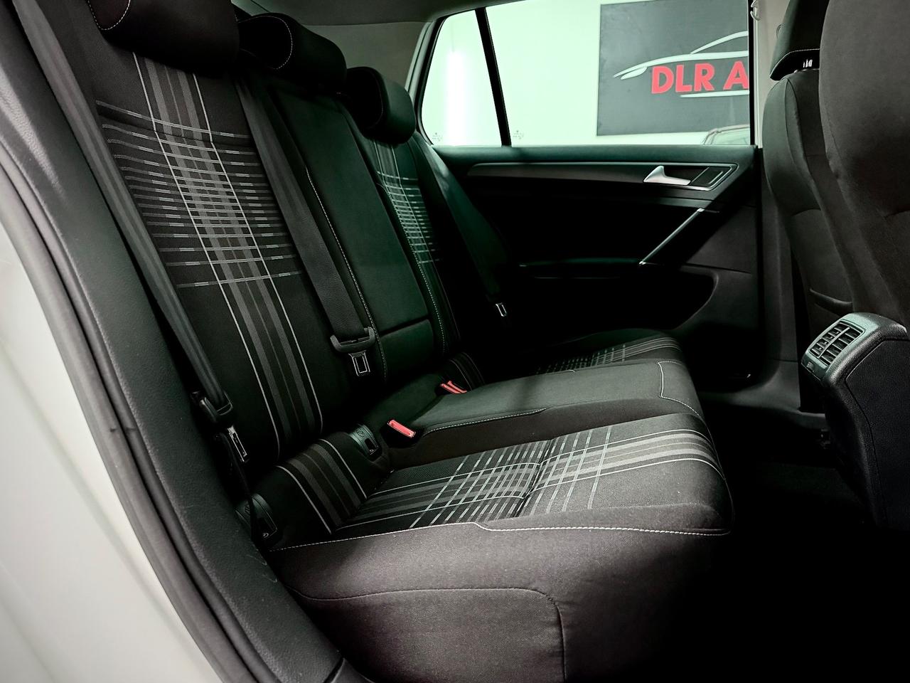 Volkswagen Golf 2.0 TDI DSG 5p. Highline BlueMotion Technology