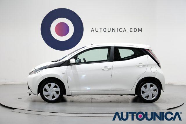 TOYOTA Aygo 1.0 VVT-i 69 CV 5 PORTE X-COOL TSS NEOPATENTATI