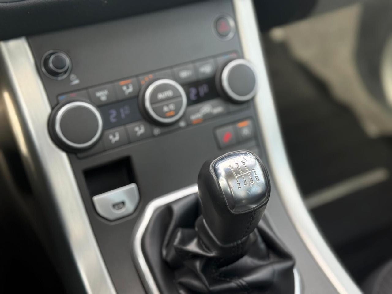 Range Rover Evoque 2.0 TD4 150 CV 5p. SE Bicolo *Tetto