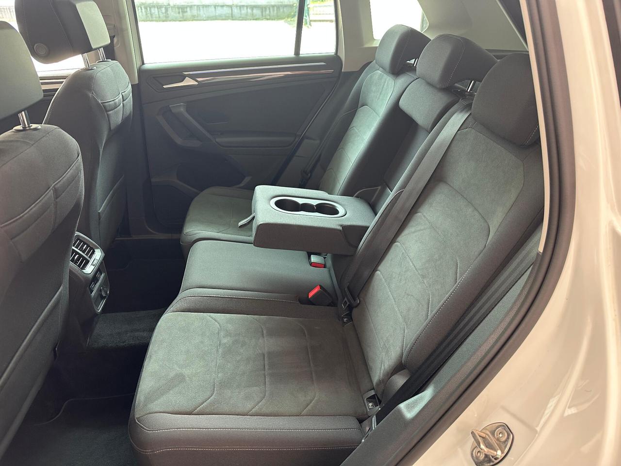 Volkswagen Tiguan 2.0 TDI 150 CV SCR DSG Elegance