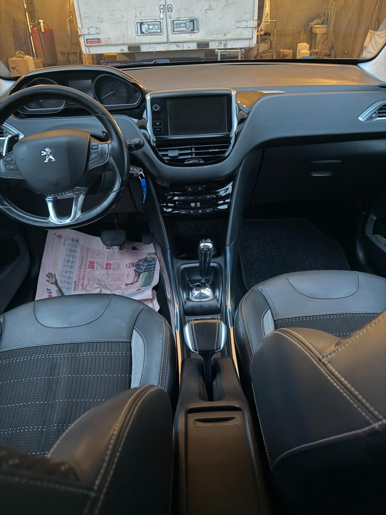 Peugeot 2008 1.6 e-HDi 115 CV Stop&Start Allure