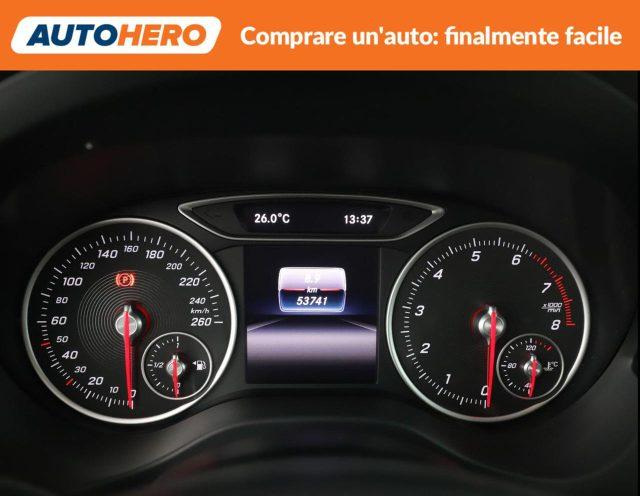 MERCEDES-BENZ GLA 180 Business