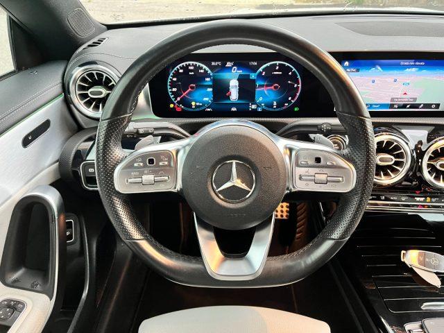 MERCEDES-BENZ CLA 220 d Automatic 4Matic Shooting Brake Premium AMG