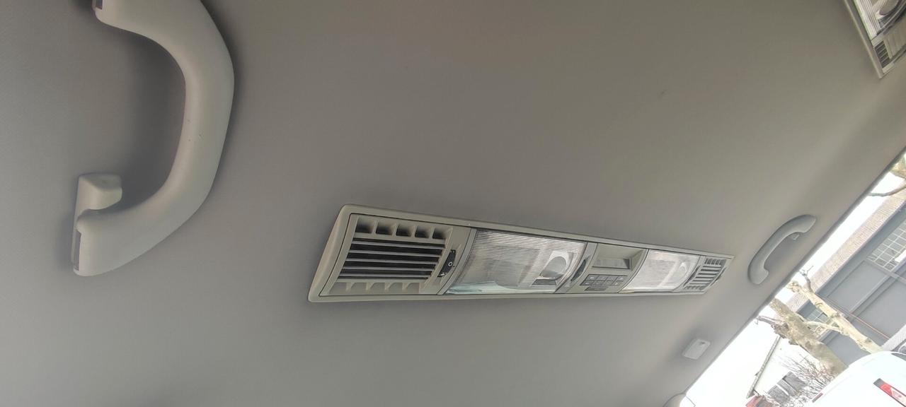 Volkswagen Multivan 2.5 TDI/174CV Comfortline