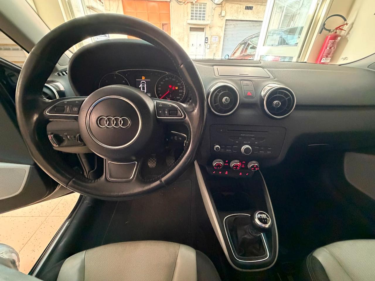 Audi A1 1.6 TDI 105 CV Attraction
