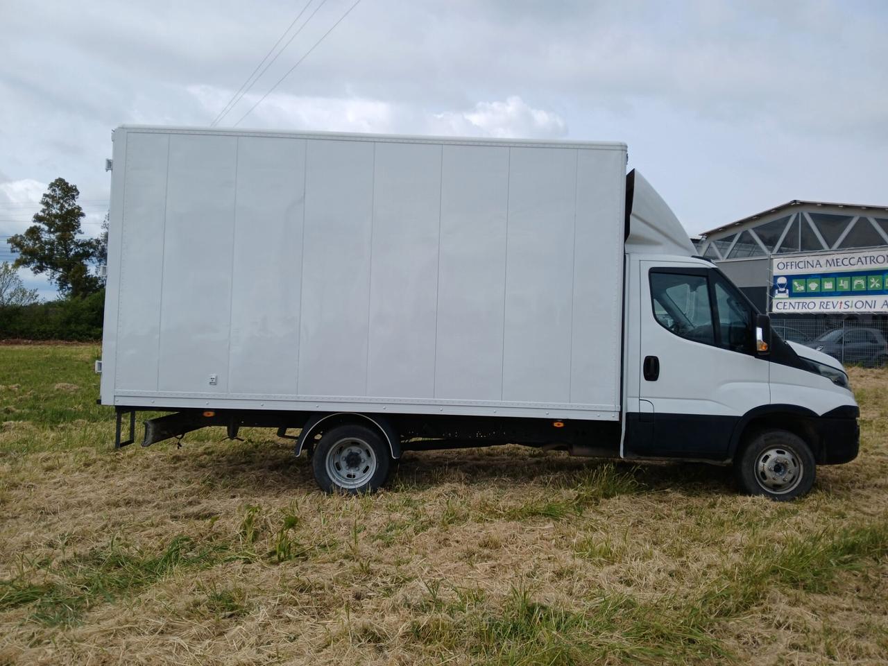 Iveco Daily 35C14 2.3 HPT PC-RG Cabinato